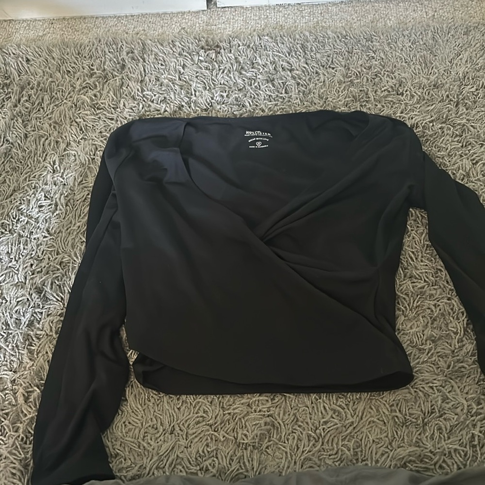 Hollister top